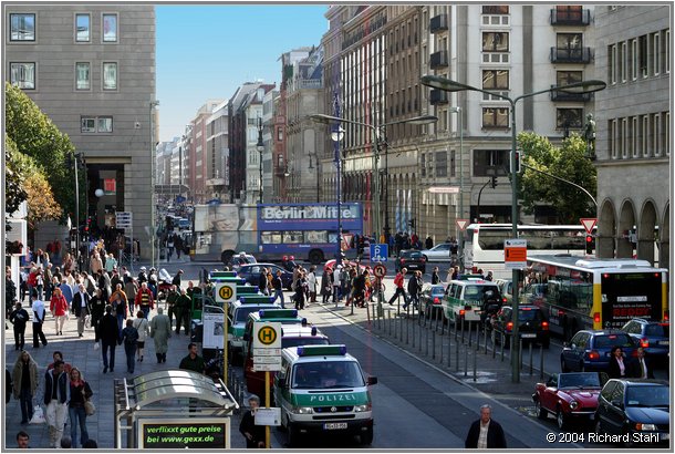 Berlin-Mitte. Friedrichstraße / Unter den Linden