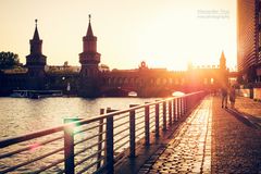 Berlin - Oberbaumbrücke / Spreeufer