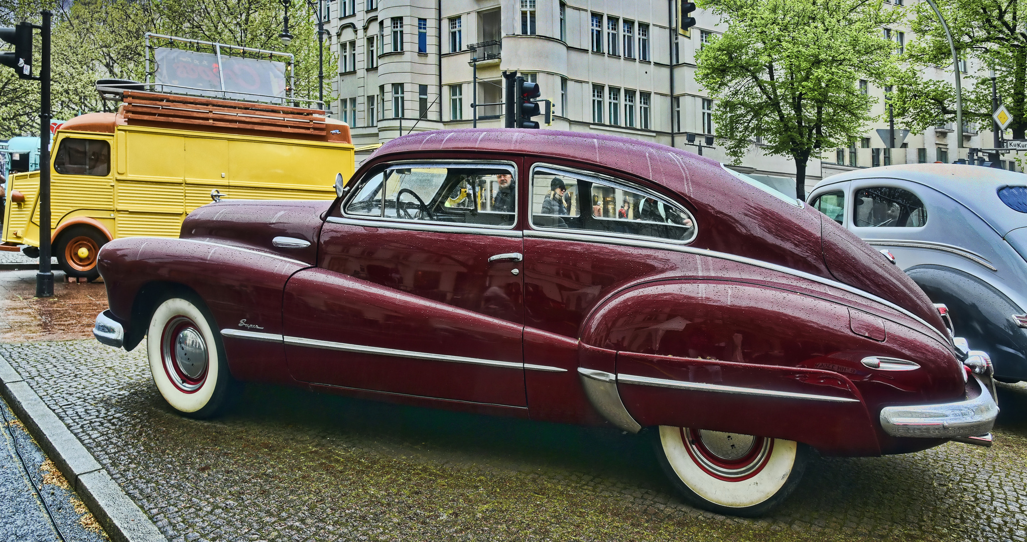 Berlin  Oldtimer  Buick 