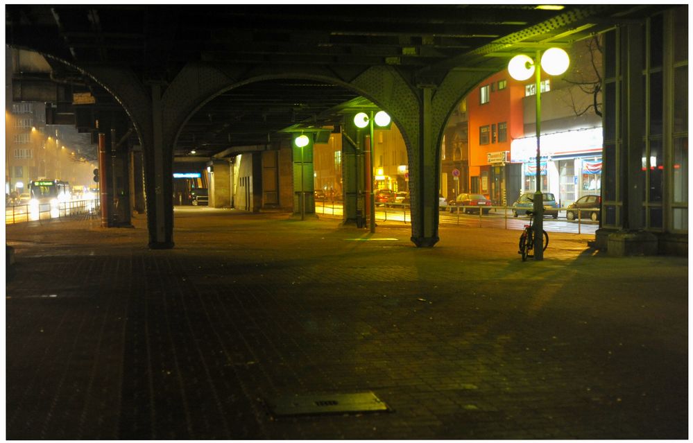 Berlín, Plaza "Nollendorfplatz", metro