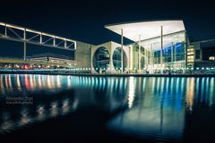 Berlin - Regierungsviertel bei Nacht