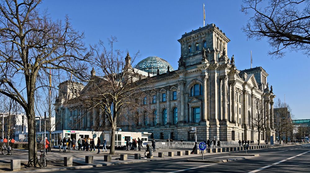 BERLIN   - Reichstag -