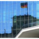 Berlin - Reichstag - gespiegelt