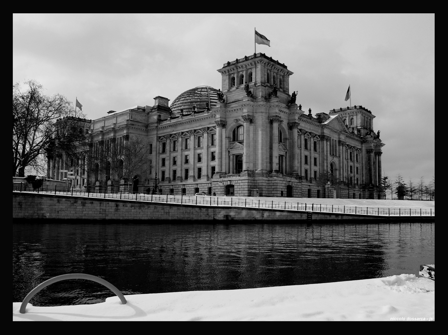 Berlin - Reichstag - Impressionen im März-Winter  