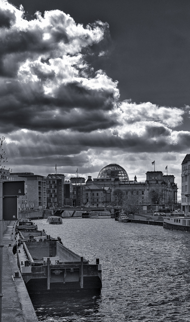 Berlin Riverside