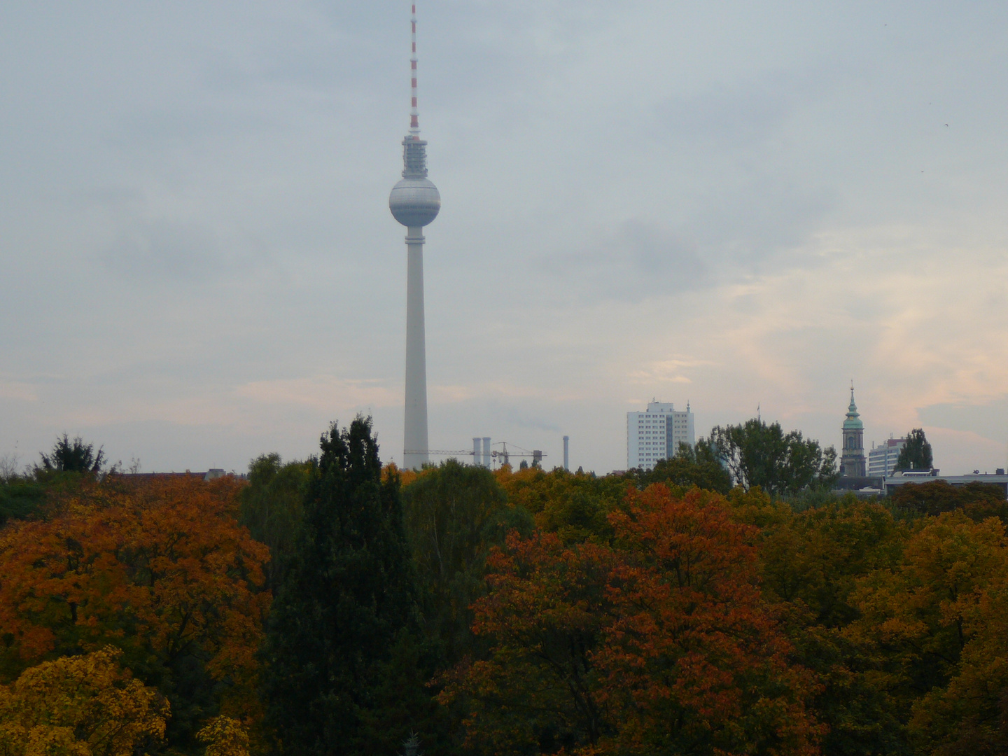 Berlin Skyline im Herbst