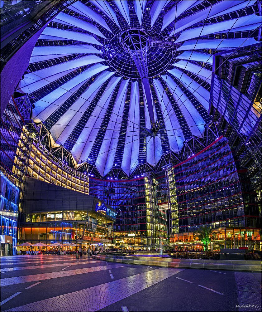 Berlin Sony Center 2015-02