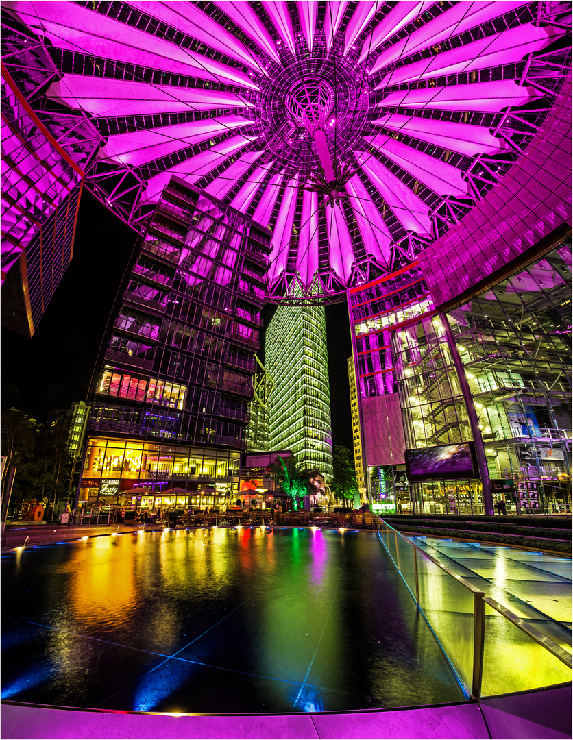 Berlin Sony Center 2015-03