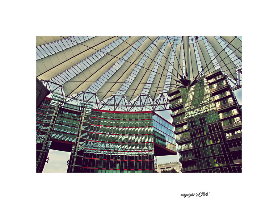 Berlin-Sony Center