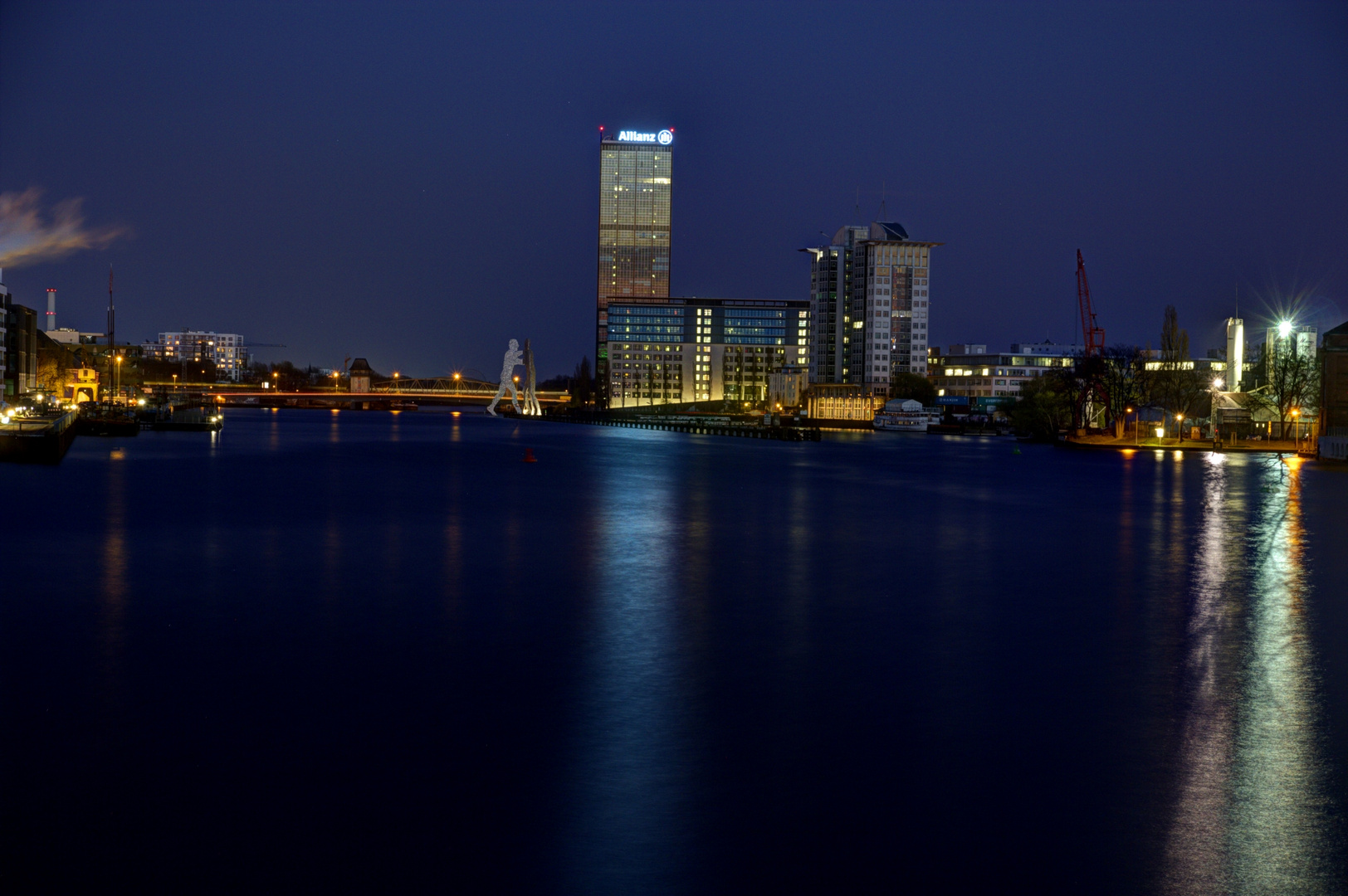 Berlin Spree bei Nacht