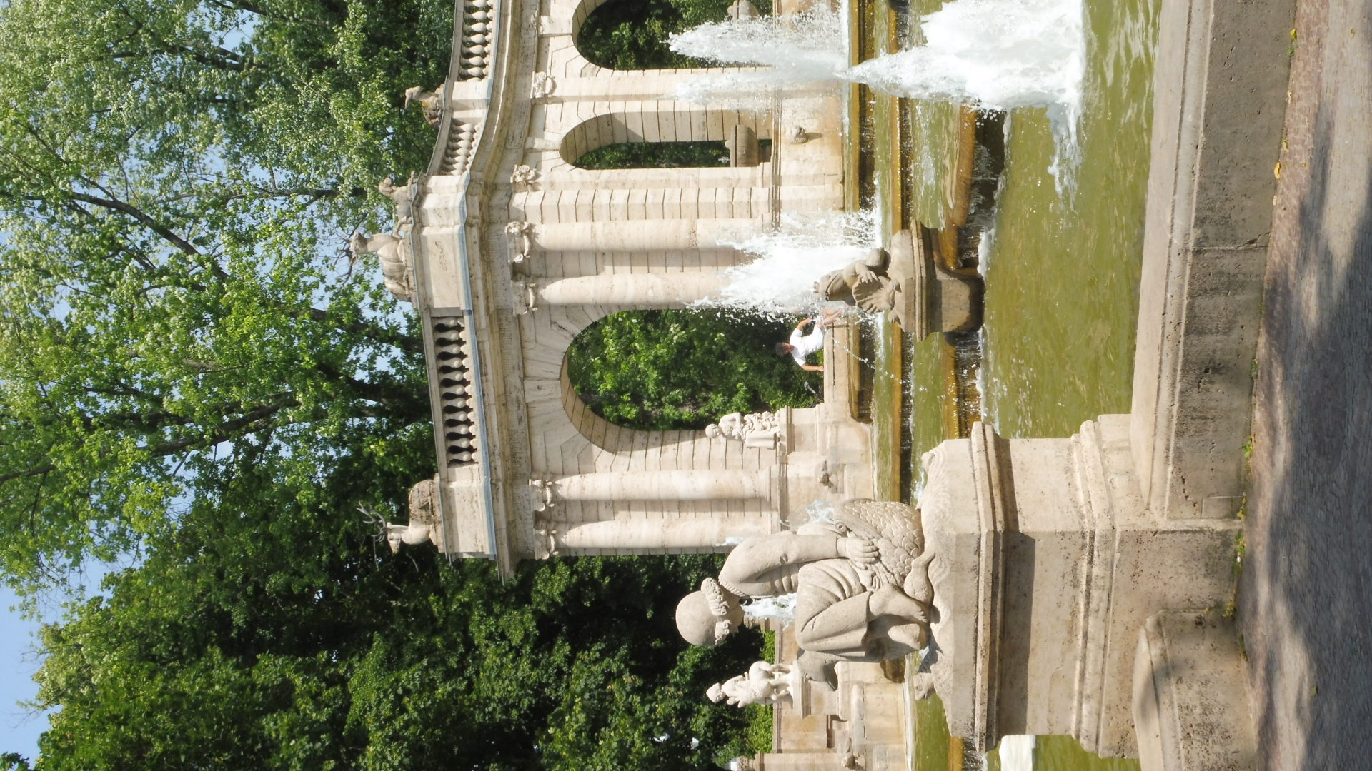 Berlin Stadtbezirk Friedrichshain Volkspark - Detail Märchenbrunnen