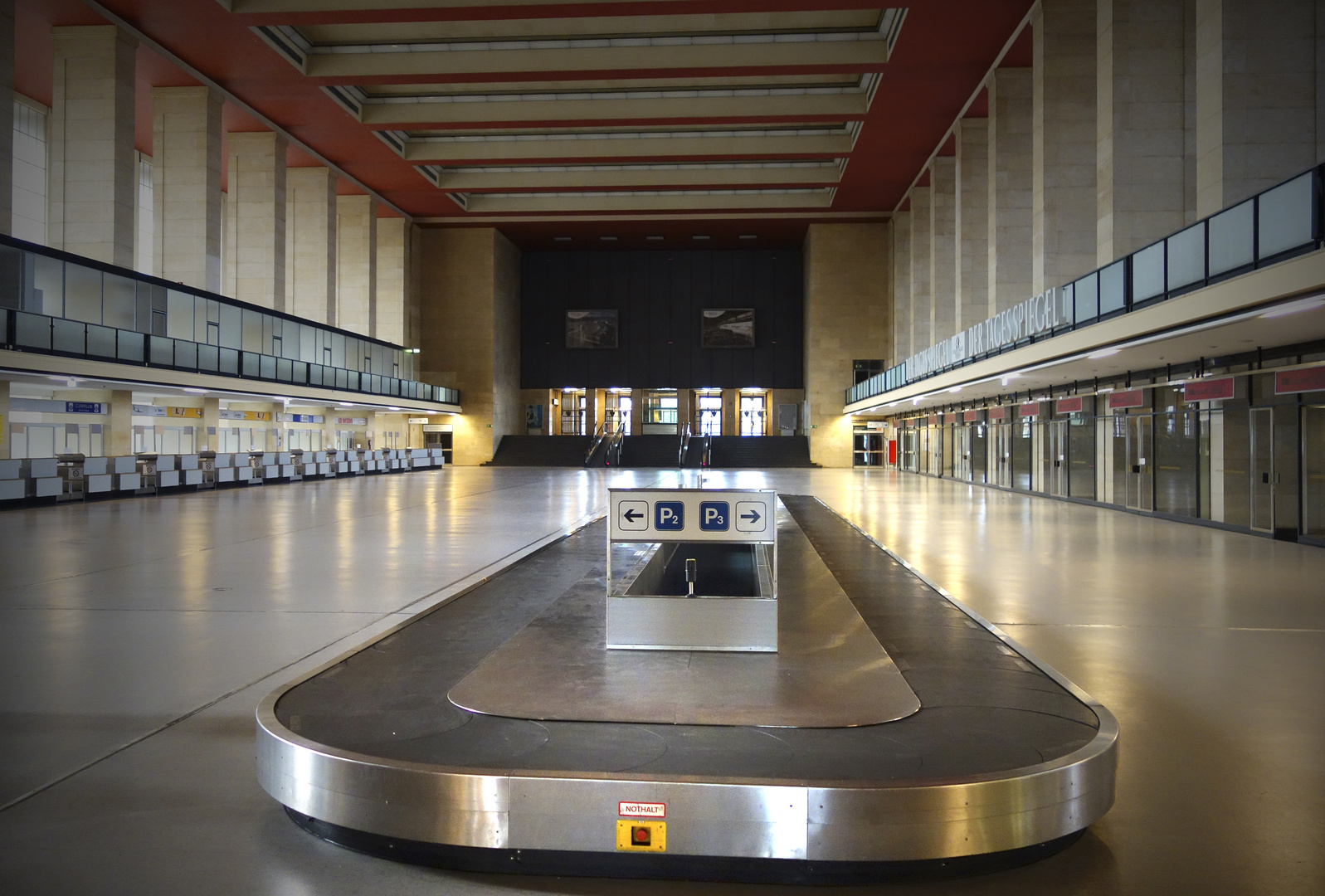 Berlin Tempelhof Gepäckband