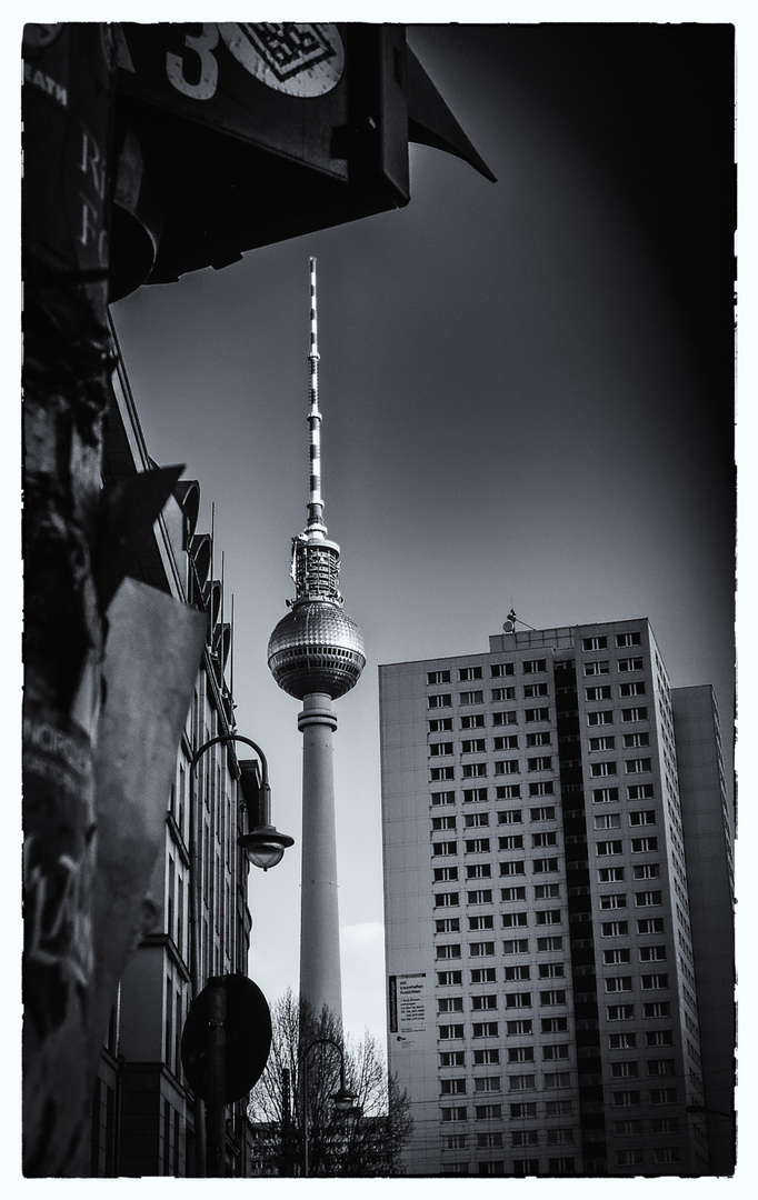 Berlin – the dark side Foto & Bild | b&w, berlin, schwarz-weiß Bilder ...