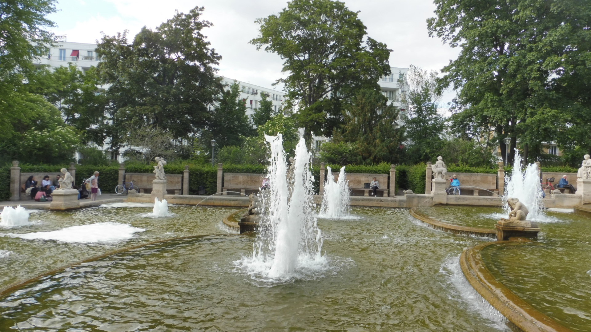 Berlin Volkspark Friedrichshain am Märchenbrunnen 2 Foto & Bild