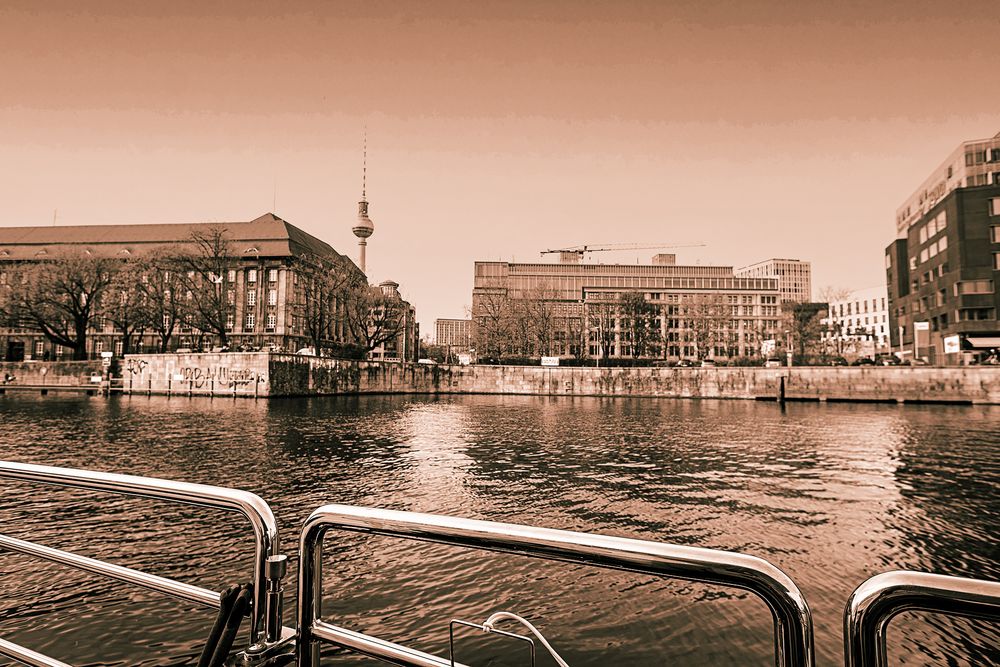 Berlin vom Wasser aus