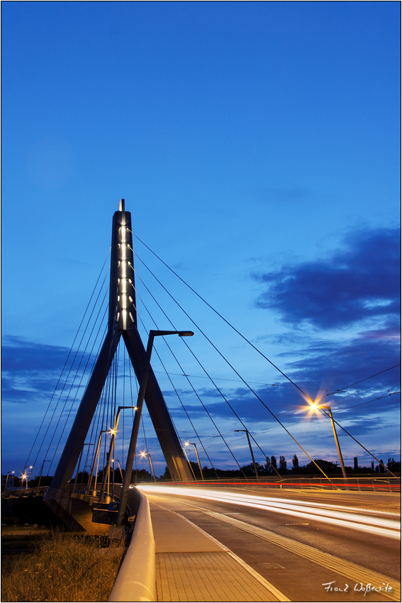 Berliner Brücke in Halle (Saale)