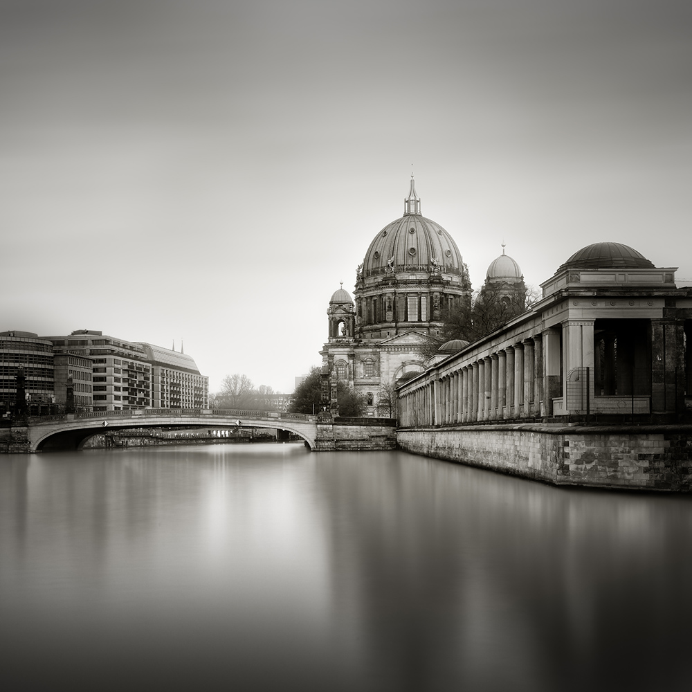 - BERLINER DOM -