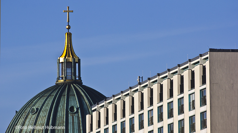 BERLINER DOM