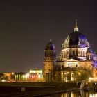 Berliner Dom bei Nacht