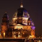 Berliner Dom bei Nacht