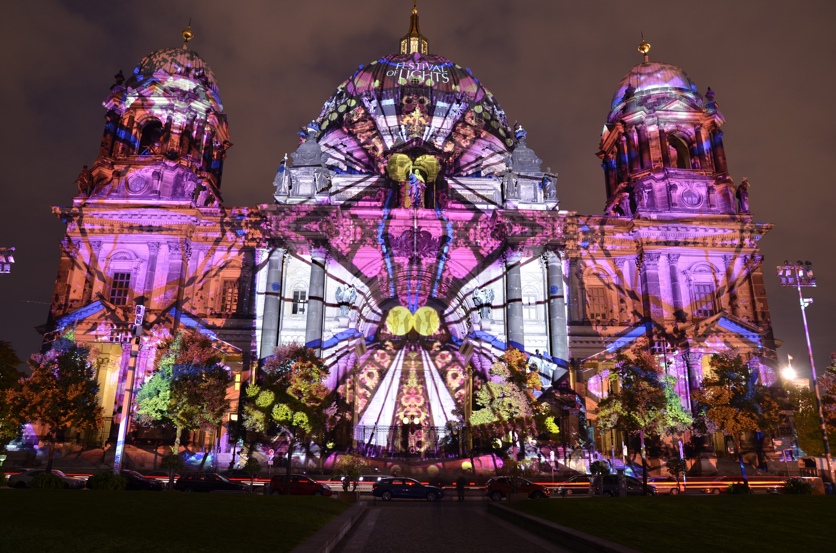 Berliner Dom beim Festival of Lights