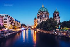 Berliner Dom / Blaue Stunde an der Spree