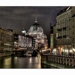 berliner dom by night