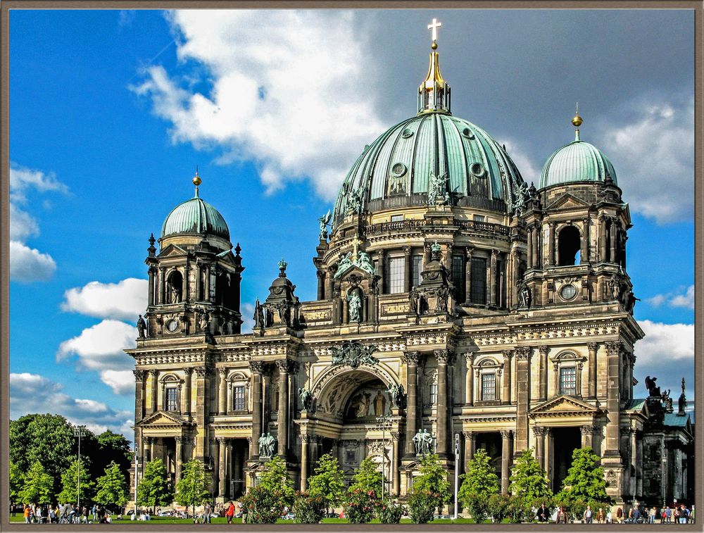 BERLINER DOM