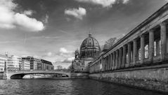 Berliner Dom, Friedrichsbrücke