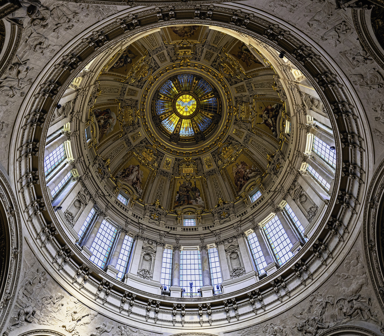 Berliner Dom. Kuppel.