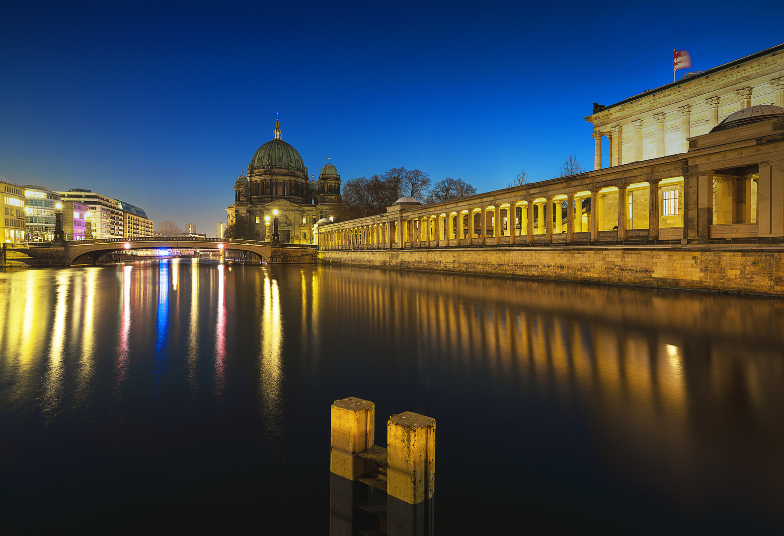 Berliner Dom mit Alte Nationalgalerie