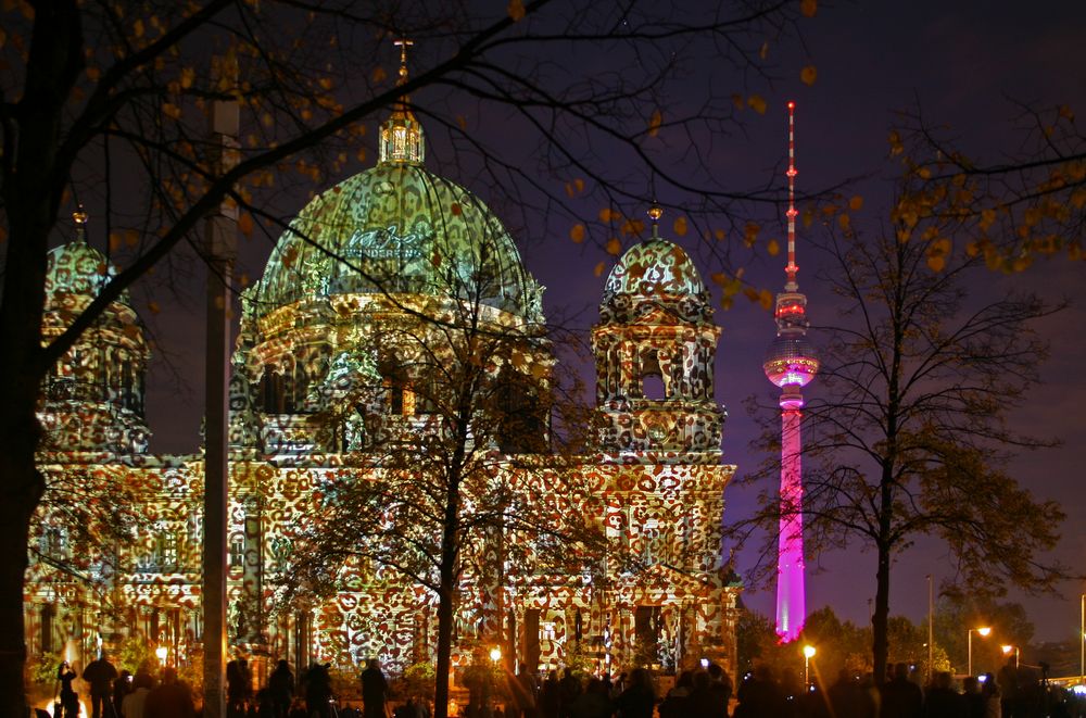 Berliner Dom mit Fernsehturm