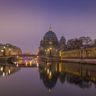 Berliner Dom mit Kolonnadenhof und Spree