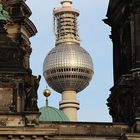 Berliner Dom mit Telespargel