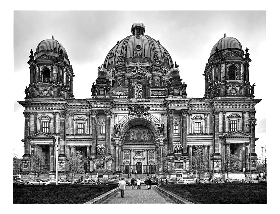 Berliner Dom - monochrom