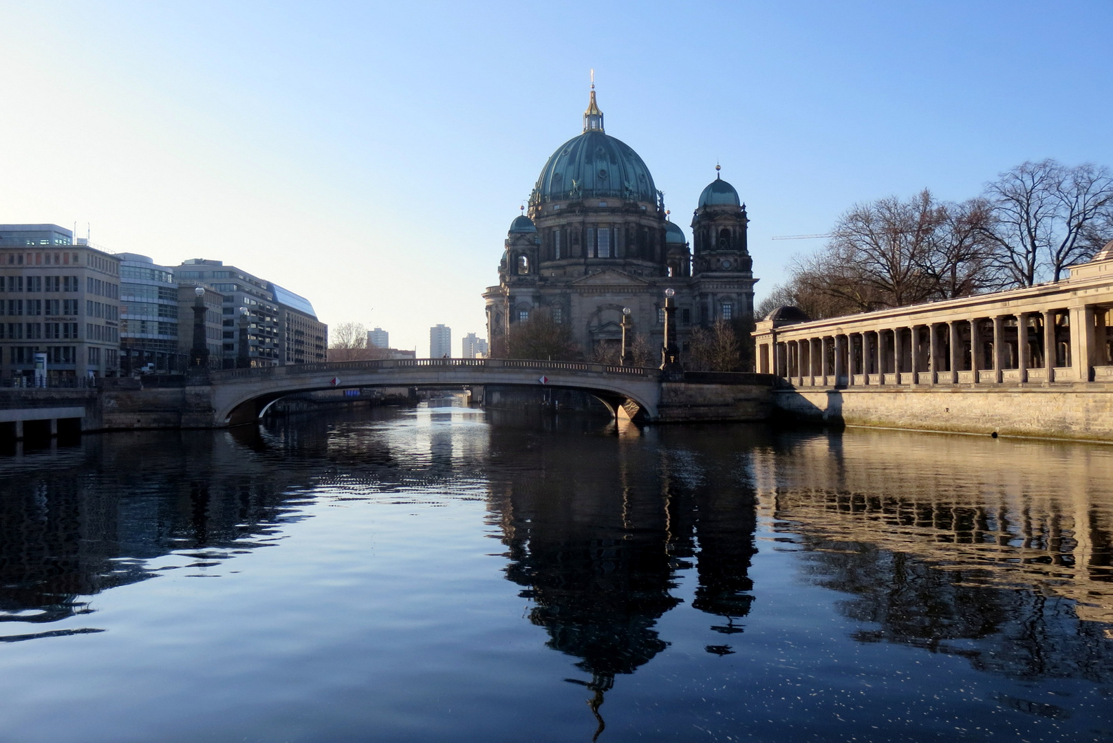 Berliner Dom Morgenstimmung