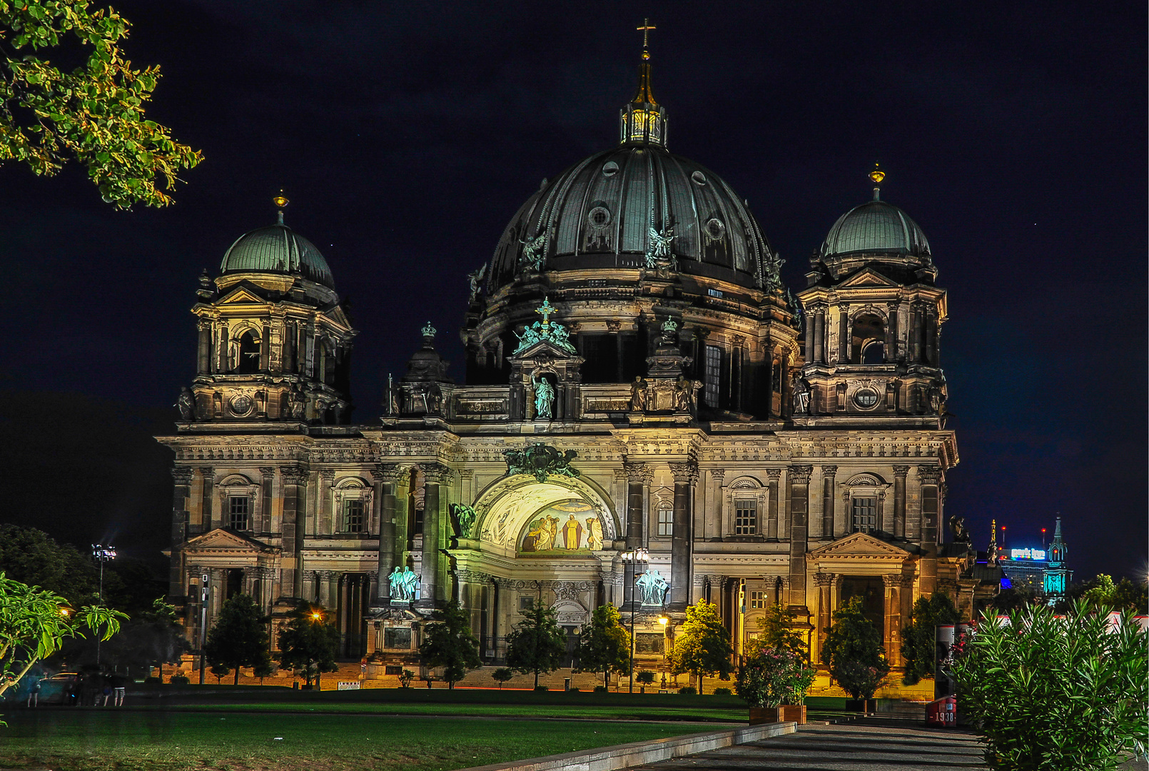 Berliner Dom Nachts