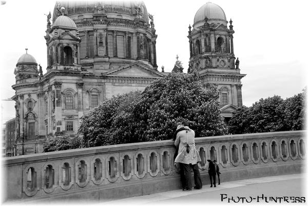 Berliner Dom & Päärchen auf Brücke