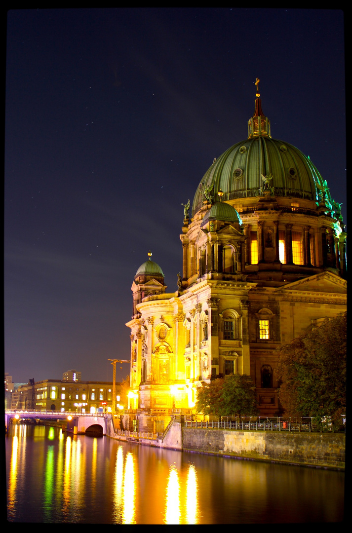 Berliner Dom, Spreeseite