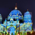 Berliner Dom und Fernsehturm bei Nacht