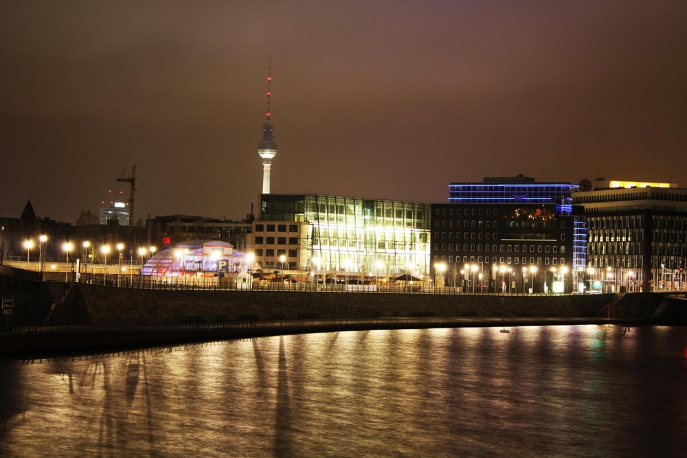 Berliner Fernsehturm Bei nacht