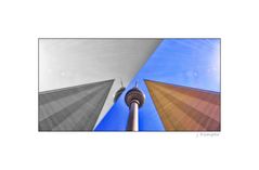 - Berliner Fernsehturm x 2 -