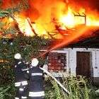 BERLINER FEUERWEHR - Feuer 2 Staffeln - Zentralfriedhof Friedrichsfelde