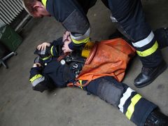 Berliner Feuerwehr: "Rettungswindel" (1)