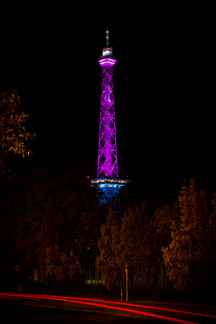 Berliner Funkturm beim Festival of Lights 2011