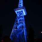 Berliner Funkturm in blau