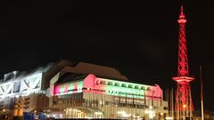 Berliner Funkturm und Kongresszentrum beim Festival of Lights 2013