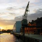 Berliner Hafen bei Sonnenuntergang