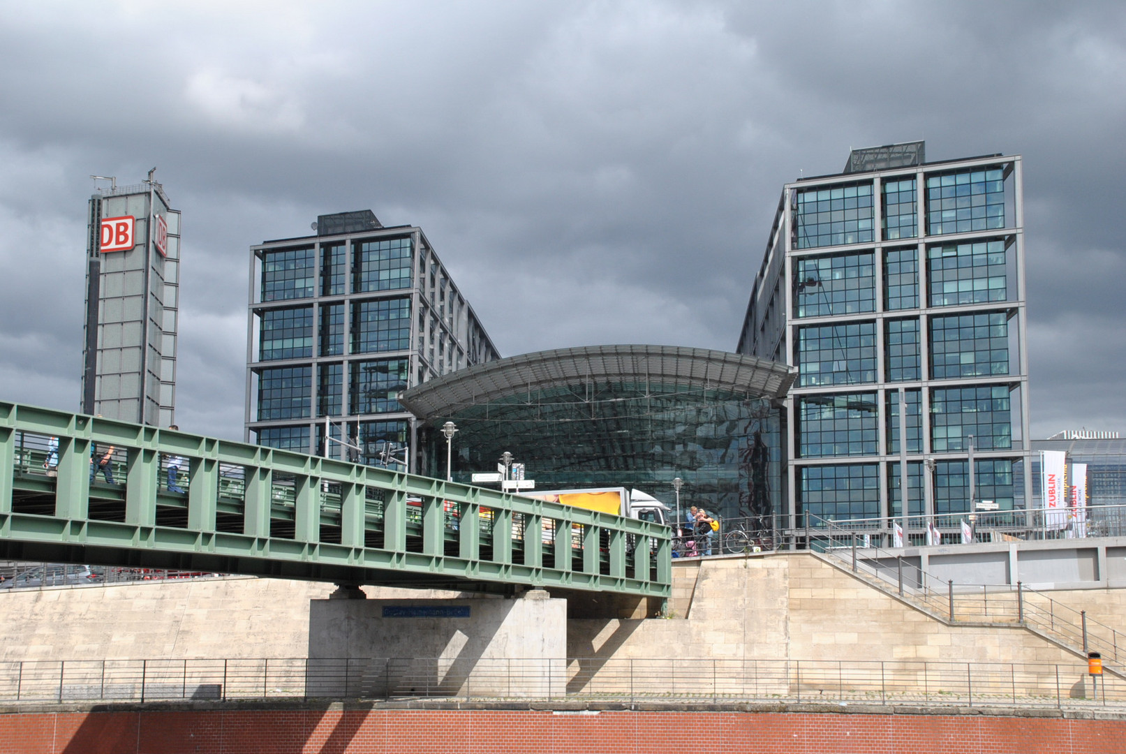 Berliner Hauptbahnhof