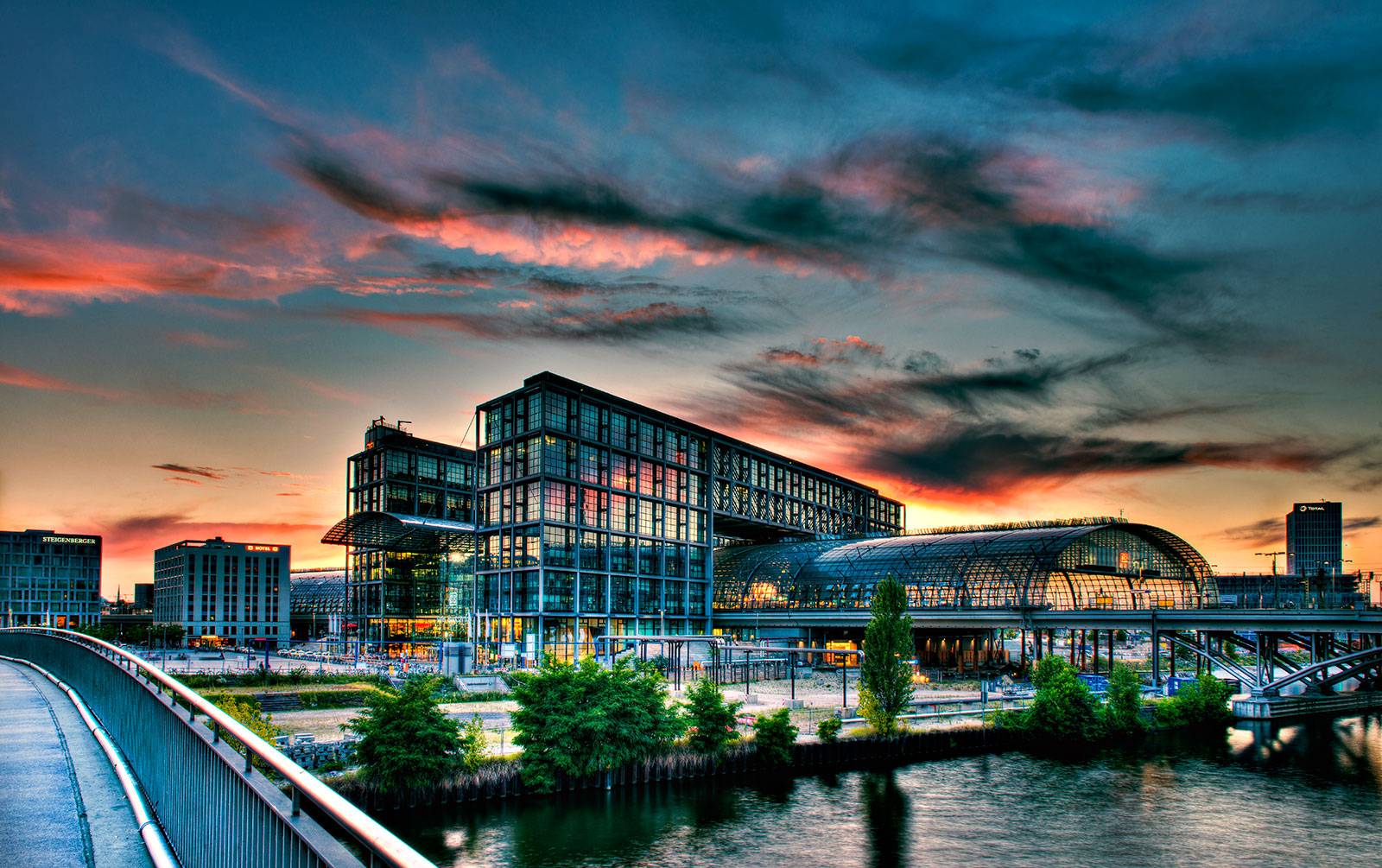 Berliner Hauptbahnhof